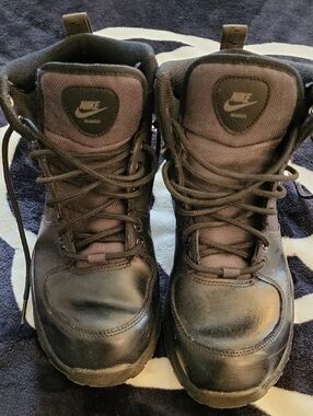 Nike Black Leather-Textile Lace-Up Boots